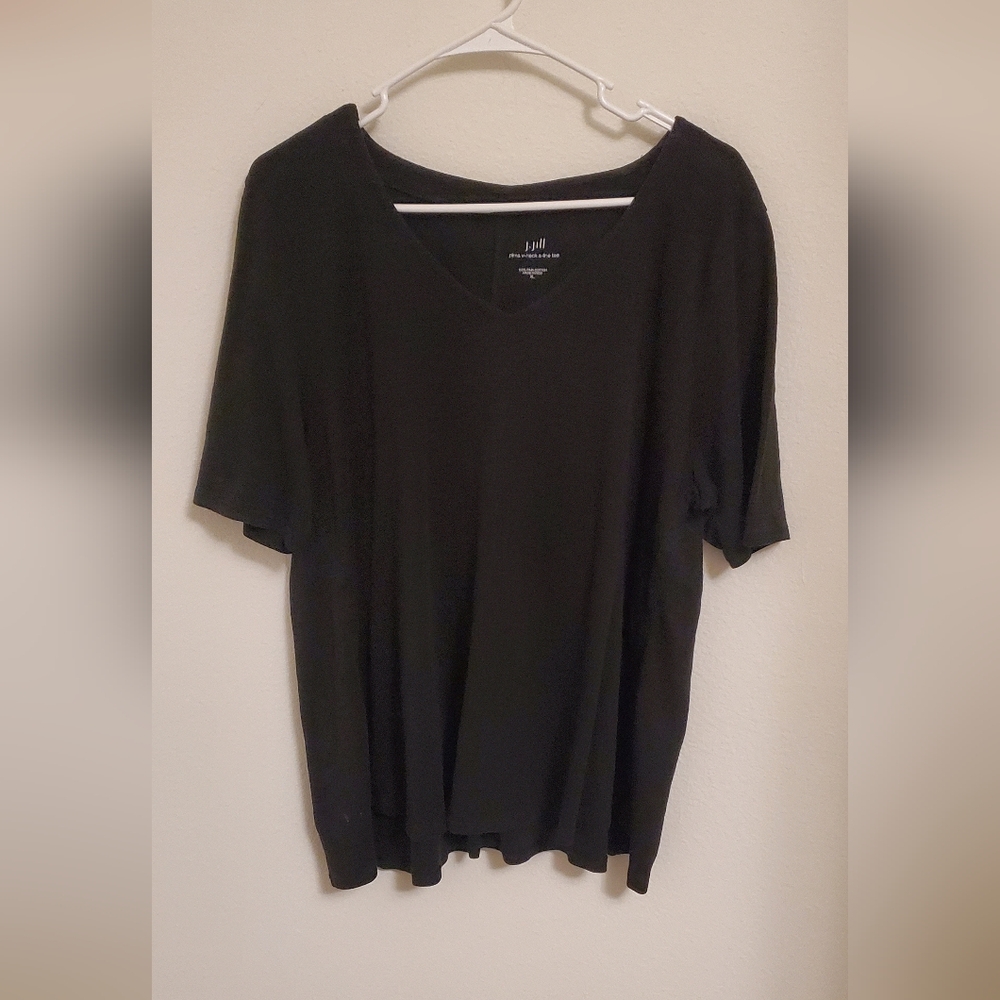 J. Jill Black Pima V-Neck A-Line Tee FLAWED